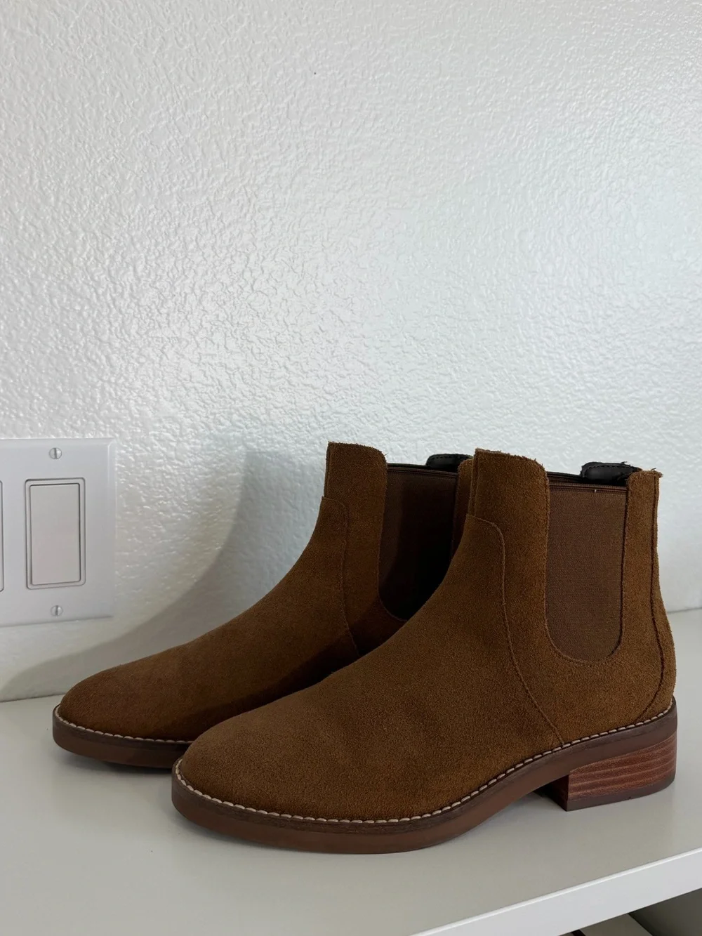Cole Haan Women’s Greenwich Brown Akle Boots 7